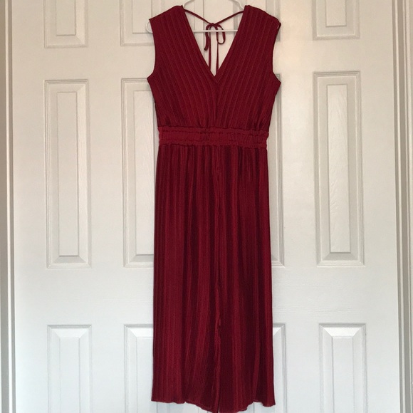 Romeo & Juliet Couture red pleated jumpsuit size M - Picture 1 of 9